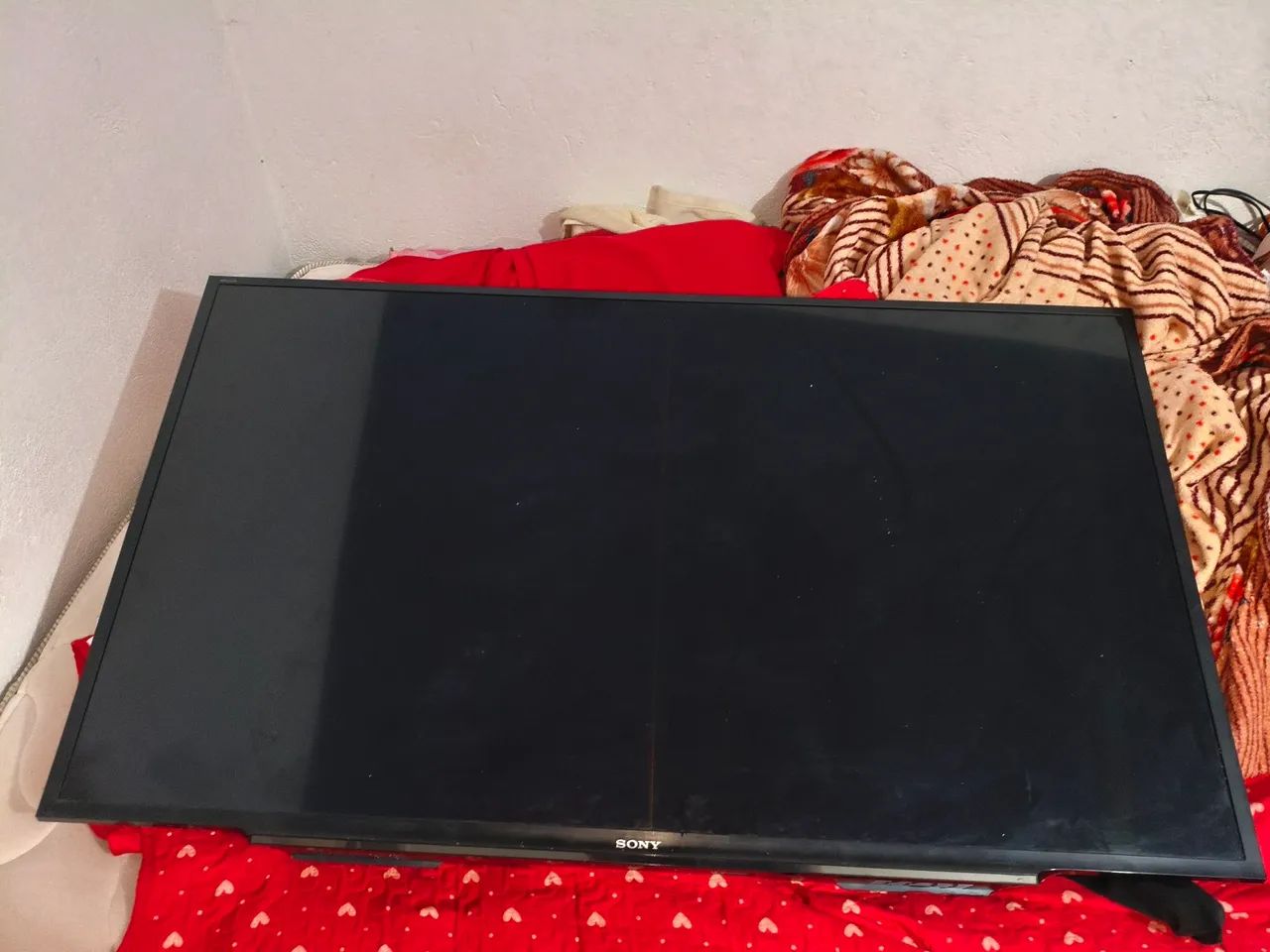 TV estragada apenas retirar peça 