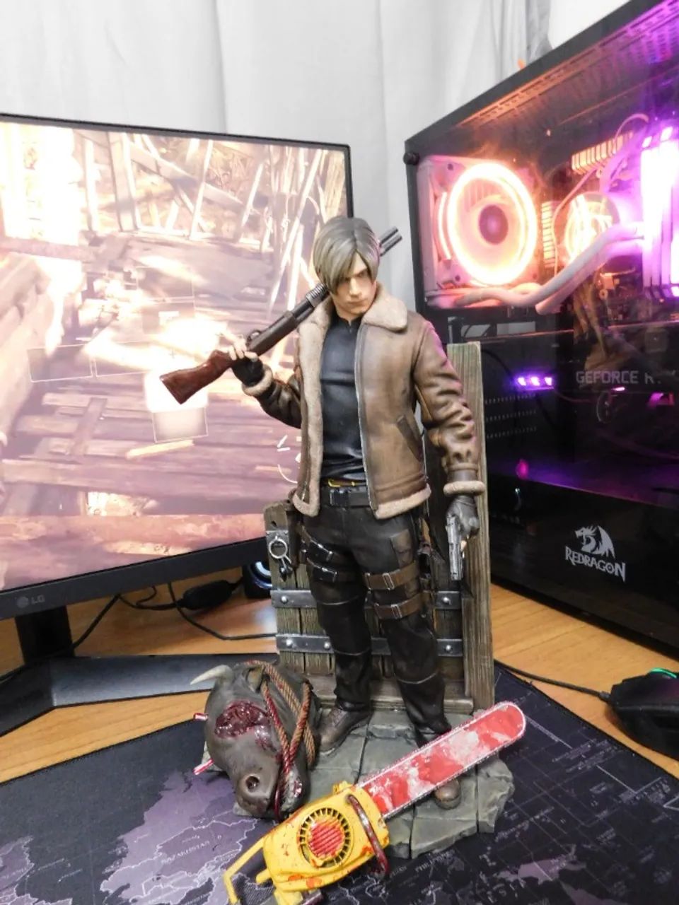 Action Figure Leon Kennedy Resident Evil  - Foto 2