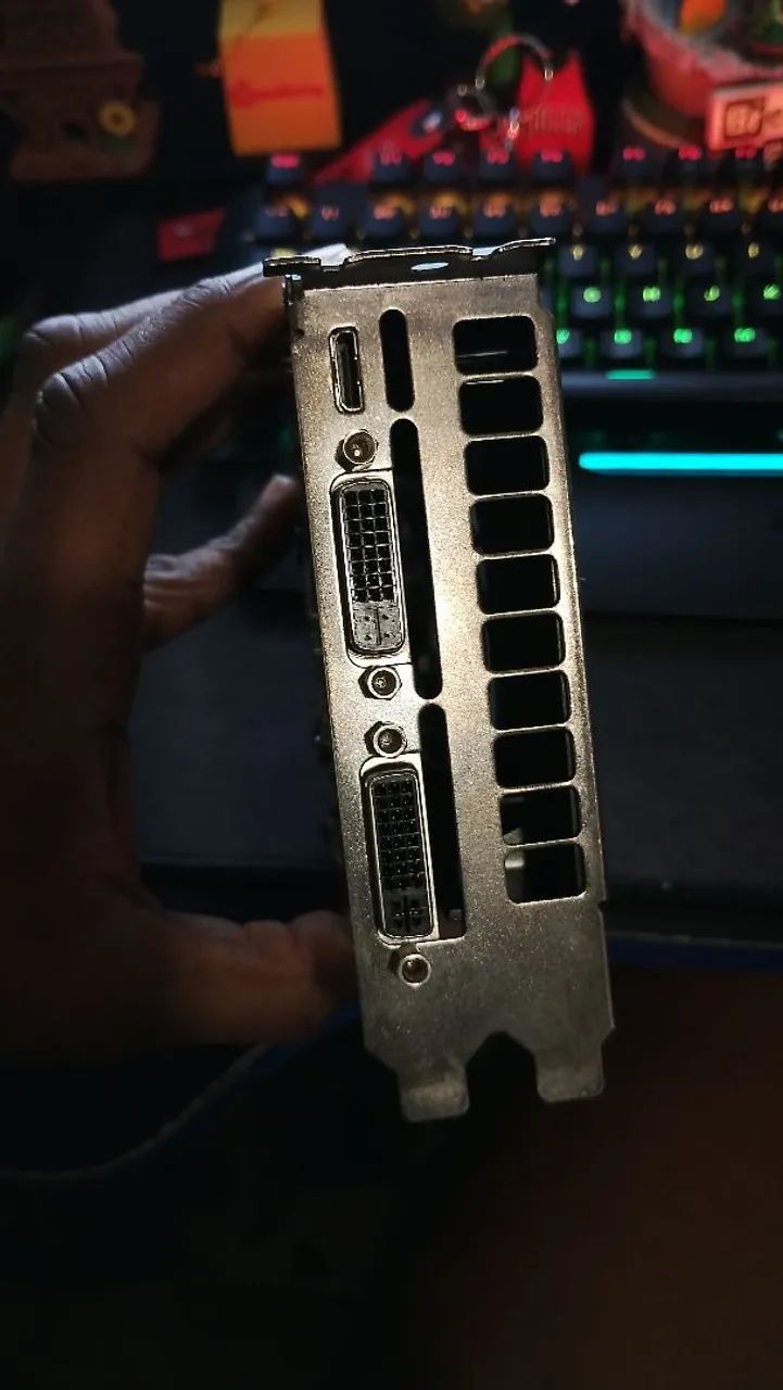 GTX 650 1GB (Leia) - Foto 3