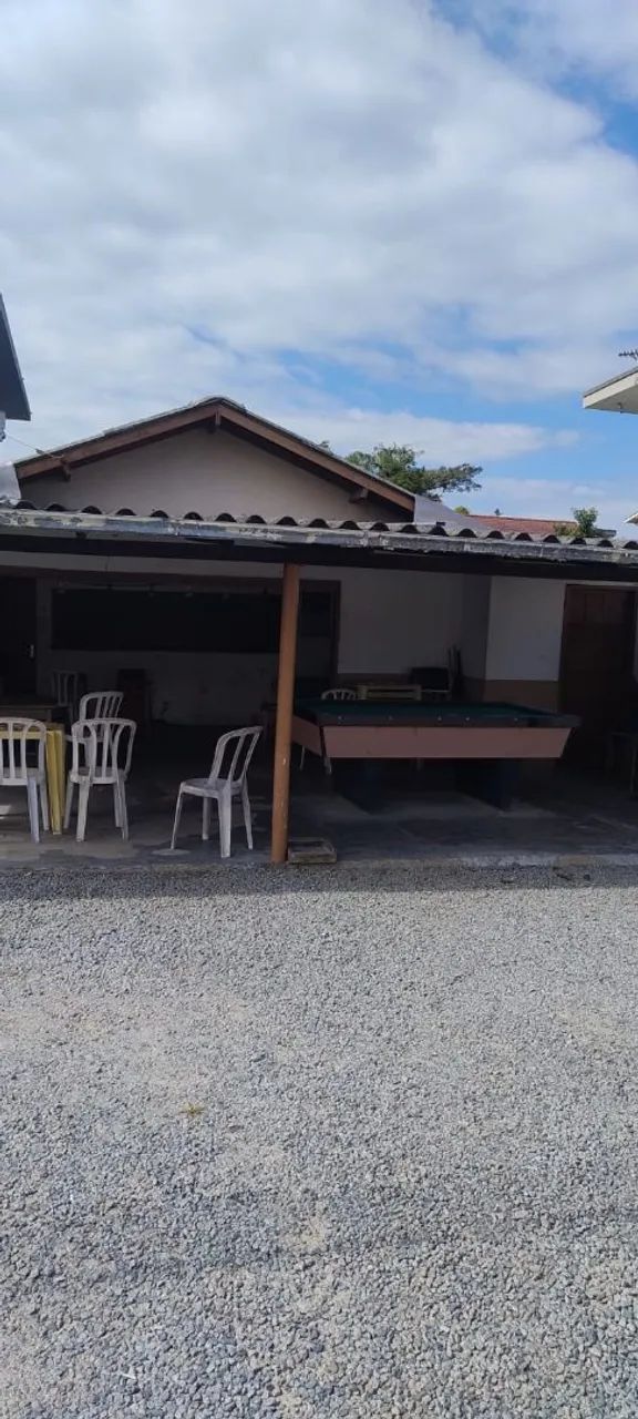 Vende-se Casa no bairro Aririu  - Foto 2