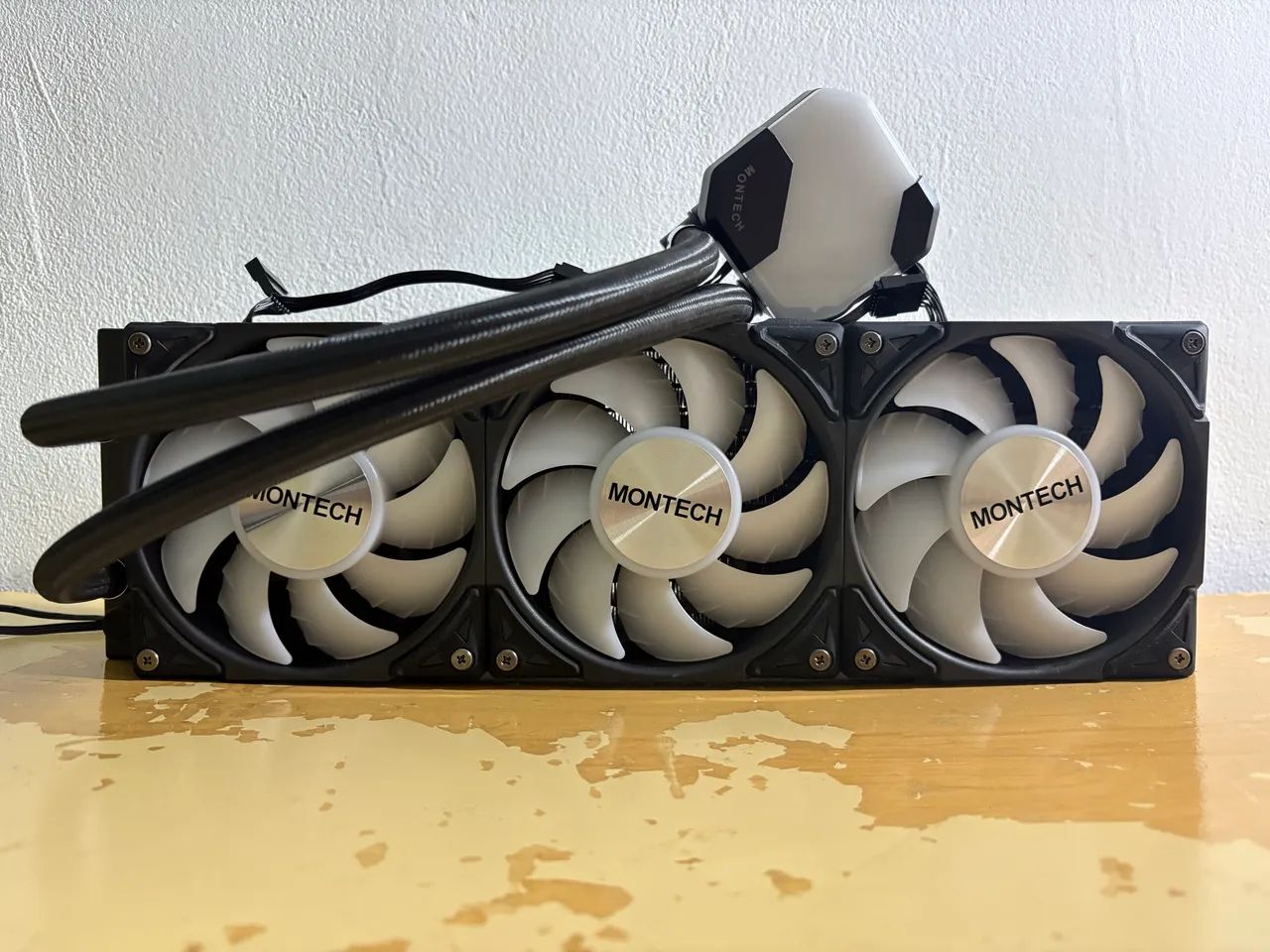Water Cooler Montech 360mm ARGB