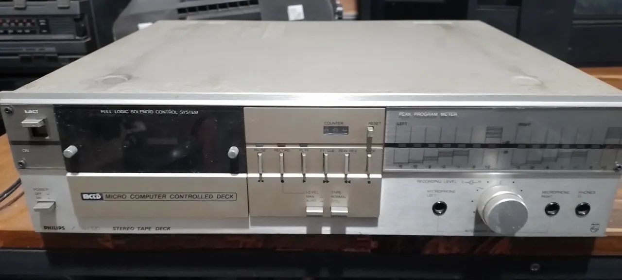 Aparelho  Philips  stereo  tape  deck  - Foto 2