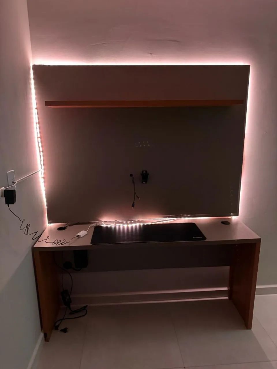 Mesa de escritório com painel - Foto 2