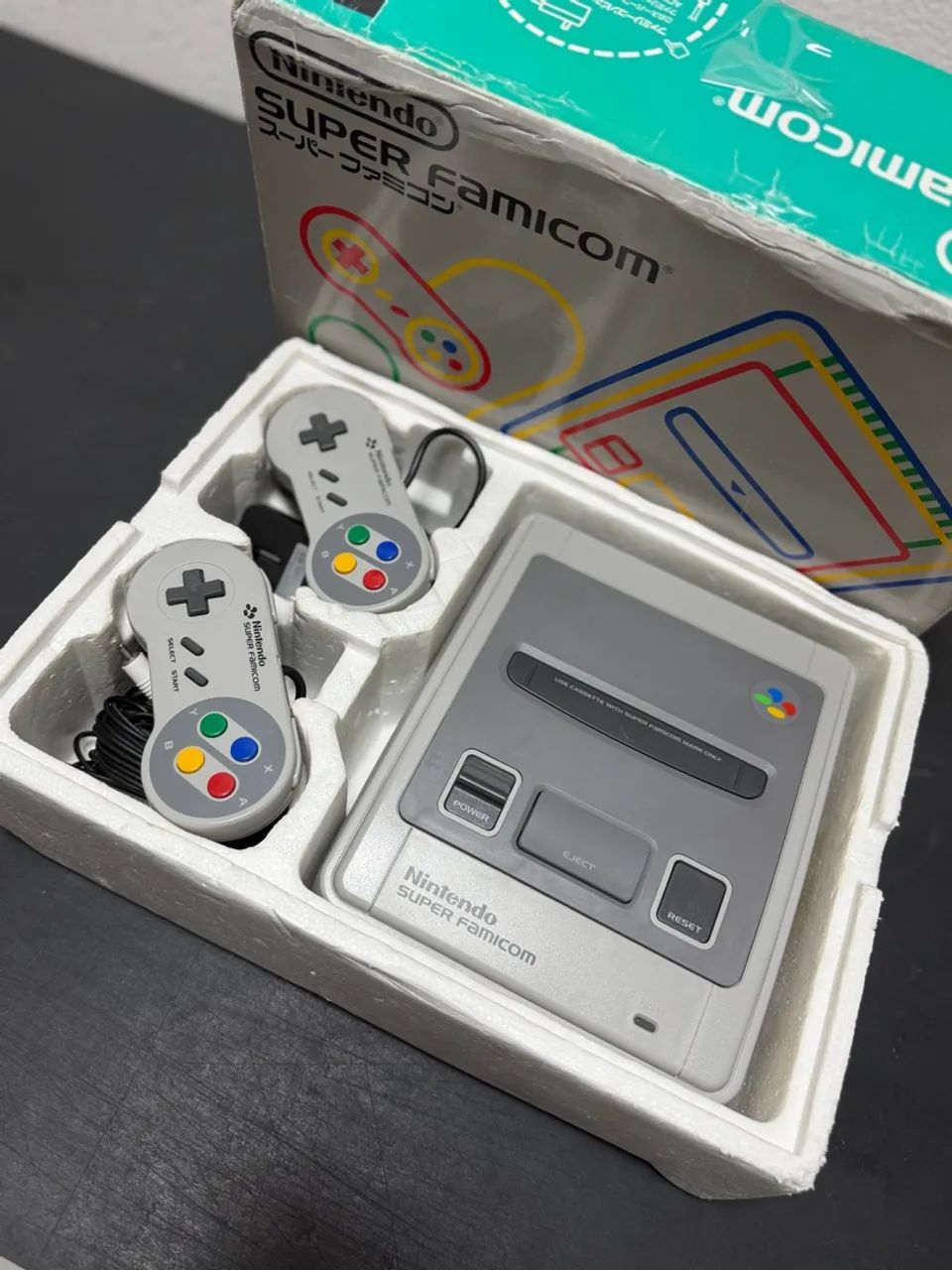 Nitendo super famicom 