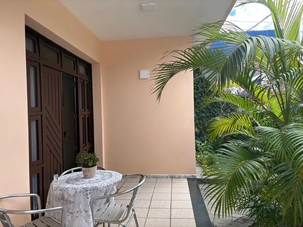 Casa para comercio na Av Pedro Calazans 390m2 - Foto 3
