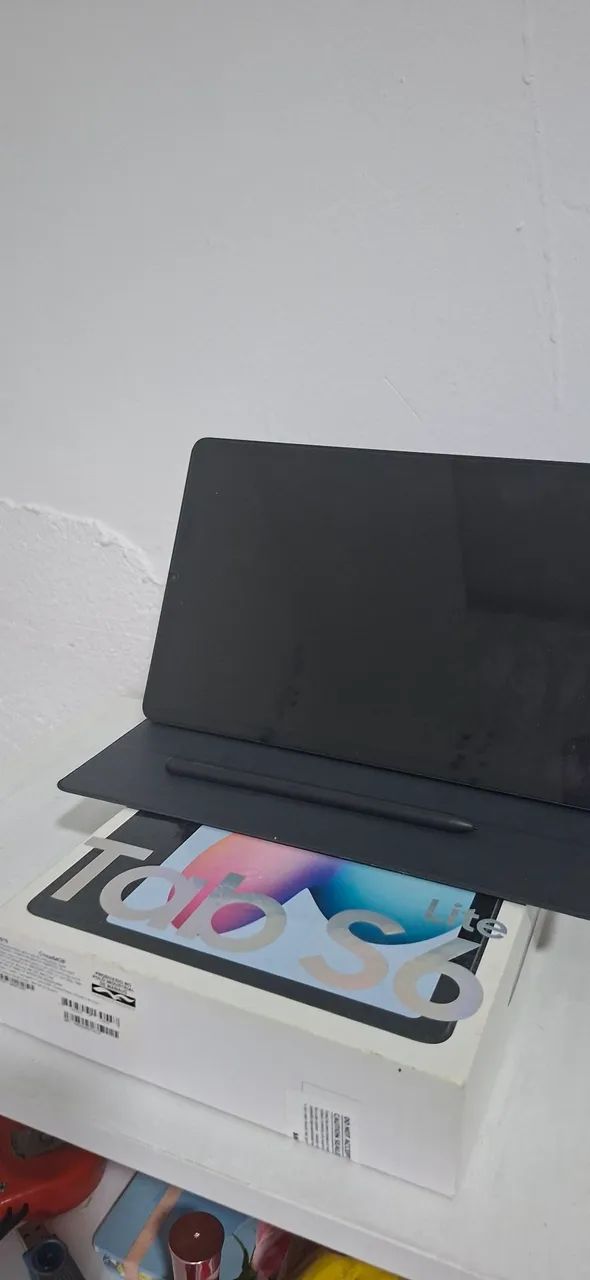 Vendo Tablet Samsung S6 Lite  - Foto 3