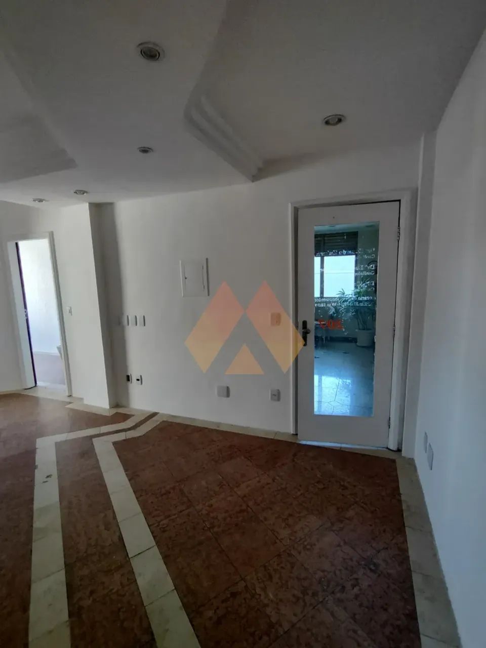 Centro Médico - Excelente Sala com 57m² - Foto 5