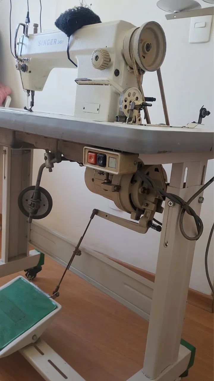 Máquina costura Singer - Foto 3
