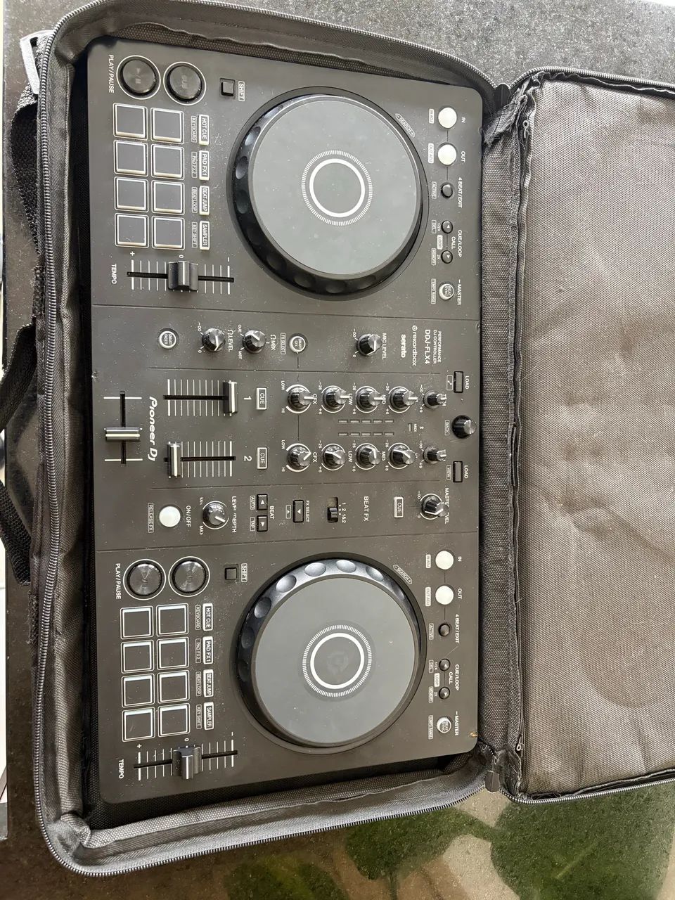 Pionner DJ DDJ-FLX4 com Case - Foto 5