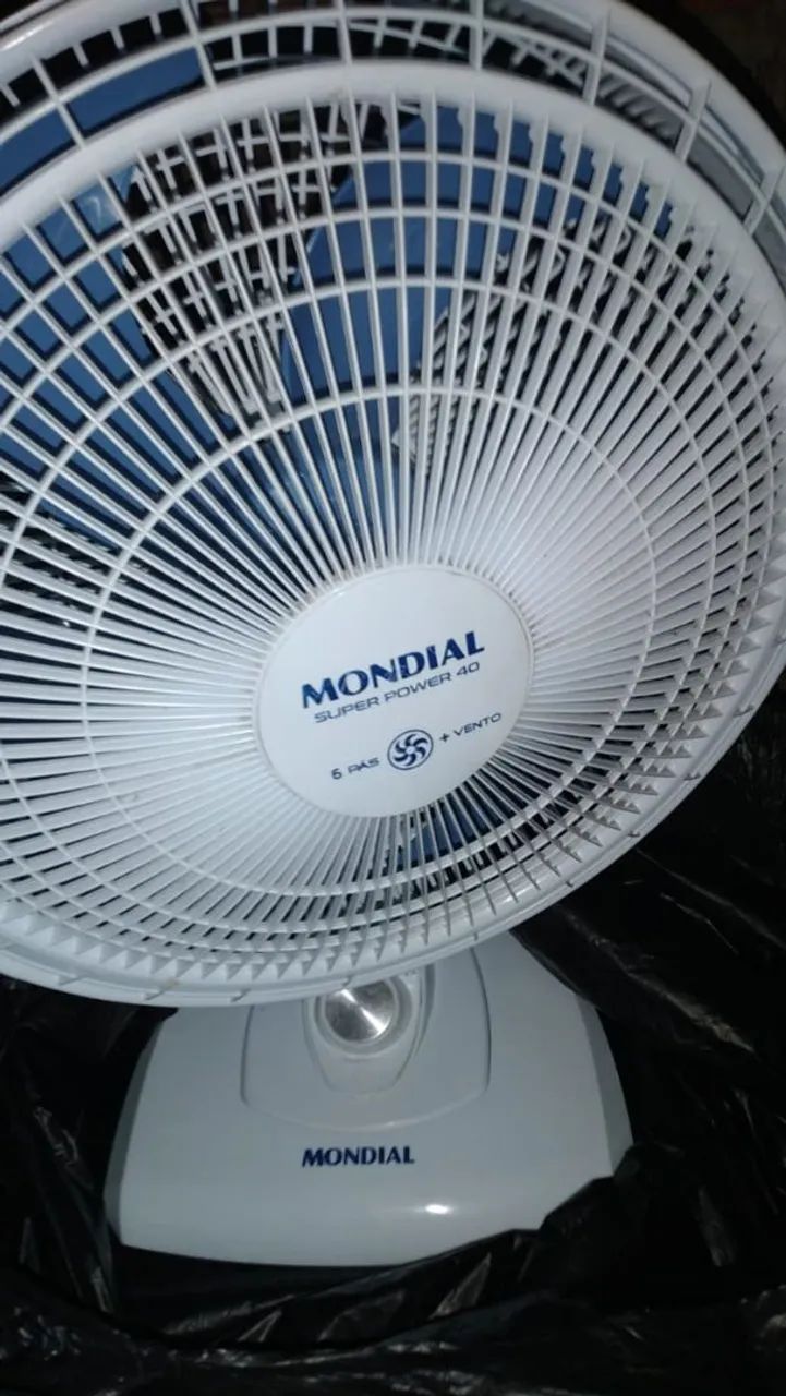 Ventilador mundial turbo silêncio 40 cm funcionando perfeitamente. Sem avarias.