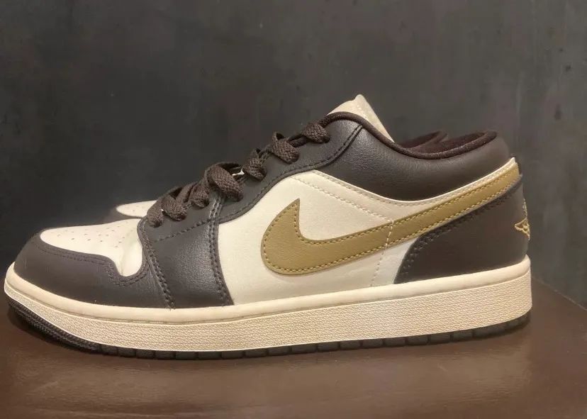 Air Jordan 1 Low Shadow Brown