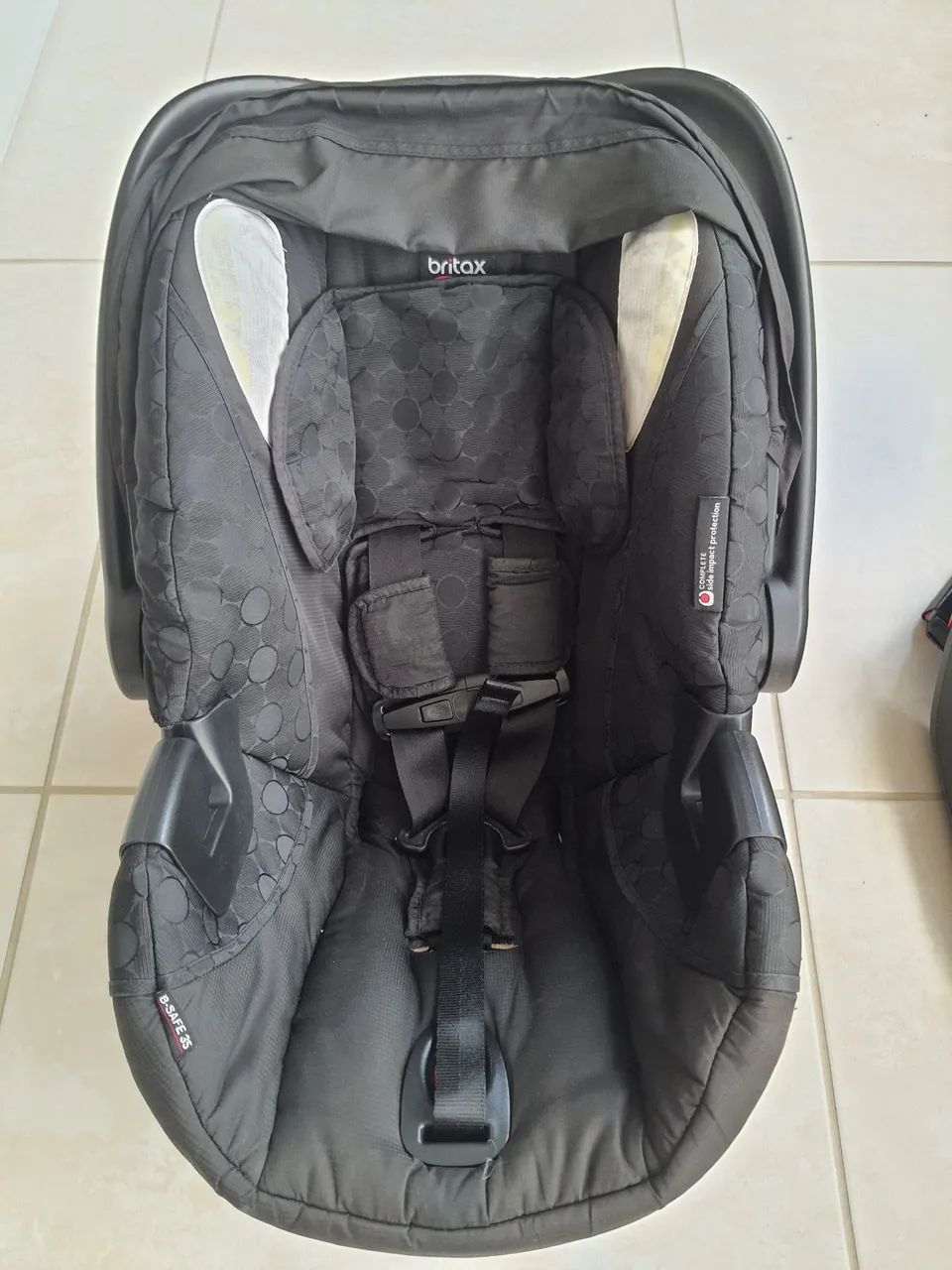 Cadeirinha De Bebê Com Base Britax B-SAFE 35 (Usado) - Foto 3
