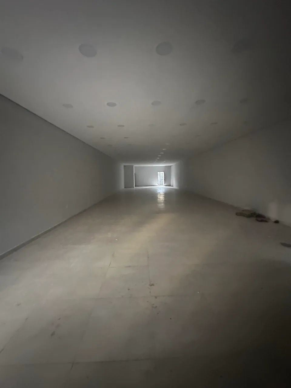 Aluguel. Loja / Ponto comercial. 200 m2. Av Pedro Aldemar Bantin.  - Foto 10