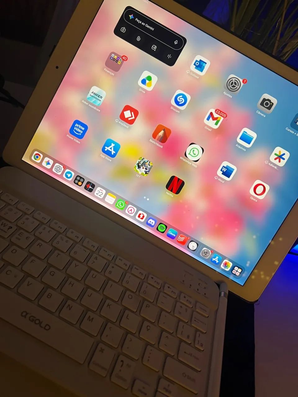 iPad Pro de 12,9 polegadas, 2ª geração, modelo MQDD2LL/A, com 64 GB