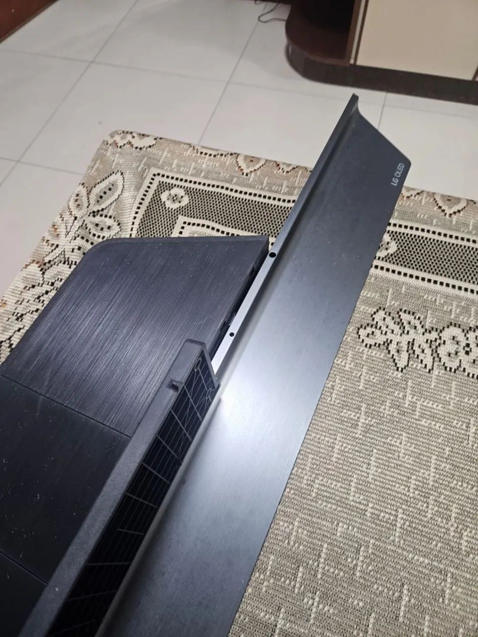 TV LG OLED C9 65" 4k - PARA CONSERTO - Foto 2