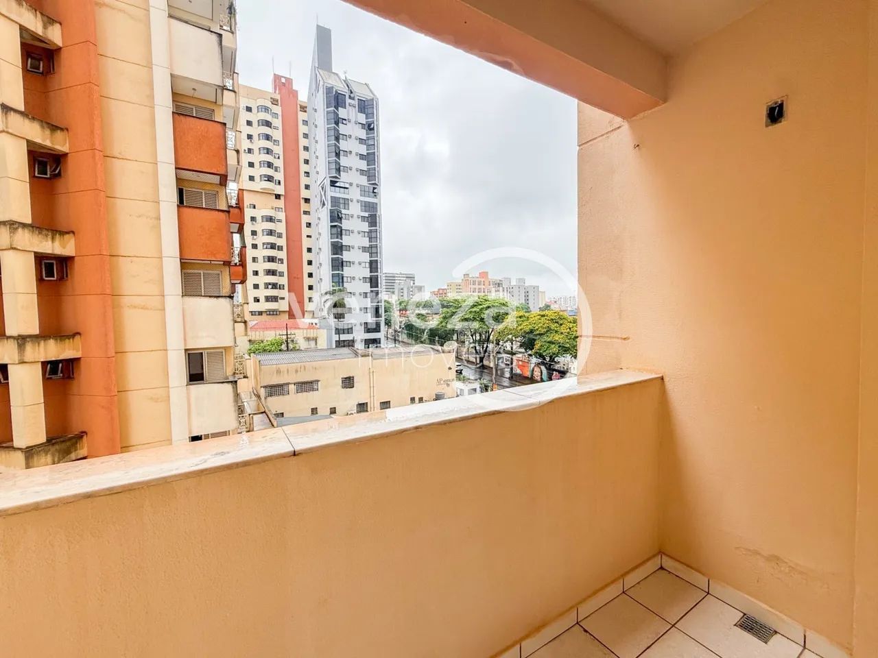 Apartamento para alugar no Edifício Castello Forte, Londrina - Foto 3