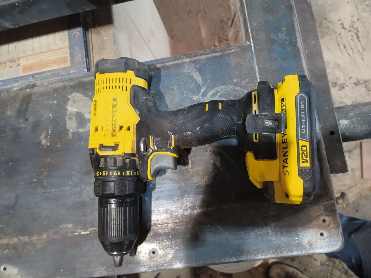 Parafusadeira Stanley fatmax 20v  - Foto 4