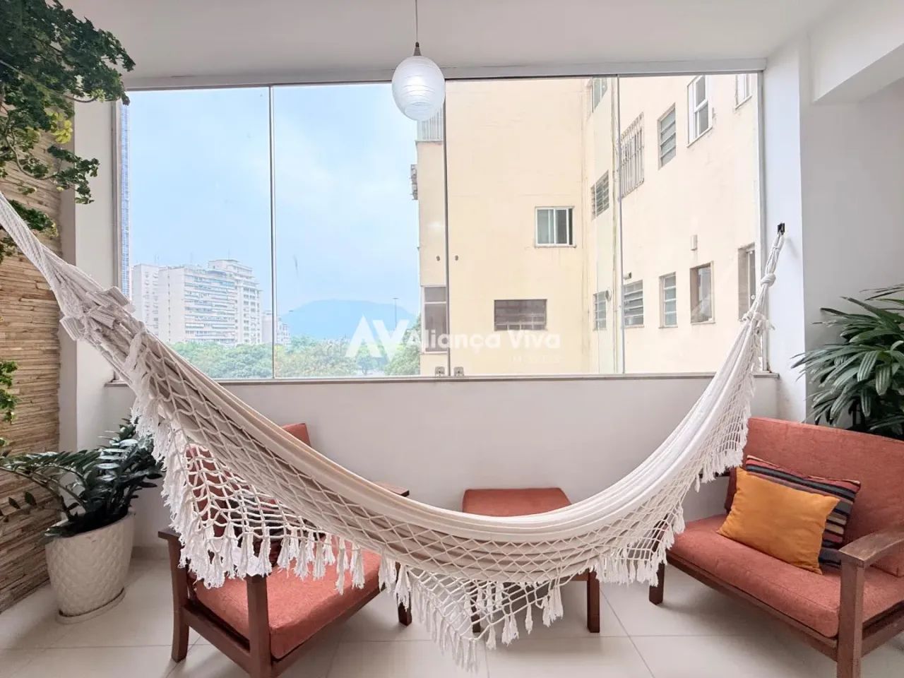 Botafogo | Apartamento 3 quartos, sendo 1 suite - Foto 2