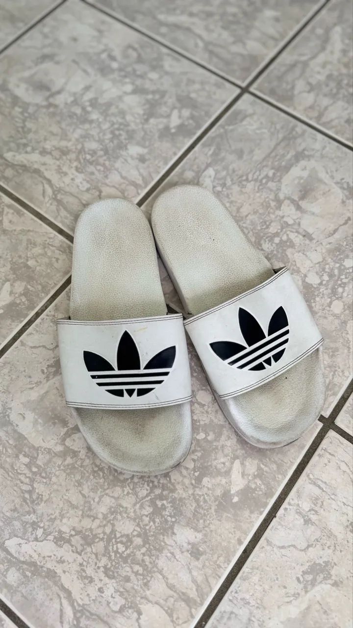 Chinelo Adidas - Size 40