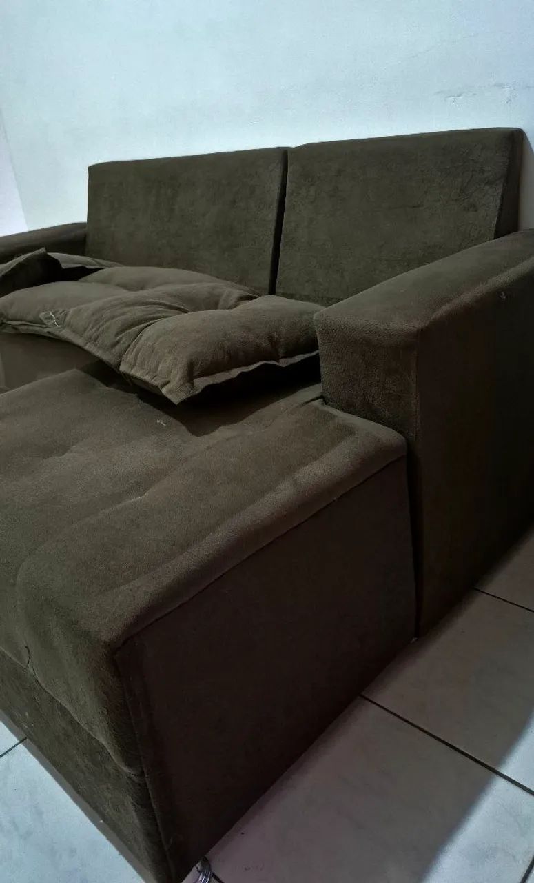 Vendo sofá 3 lugares com chaise - Foto 2