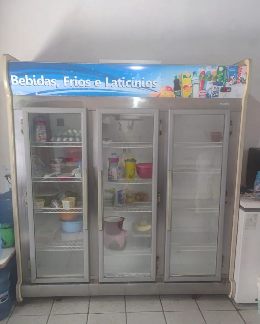 Expositor Vertical fricon 3 portas  - Foto 3