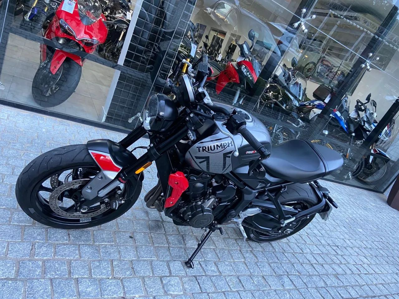 Triumph Trident 660 - Foto 2