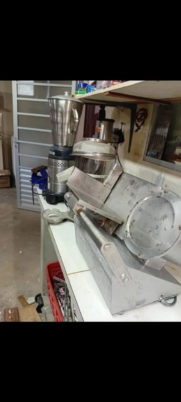 MAQUINA INDUSTRIAL DE ALIMENTOS
