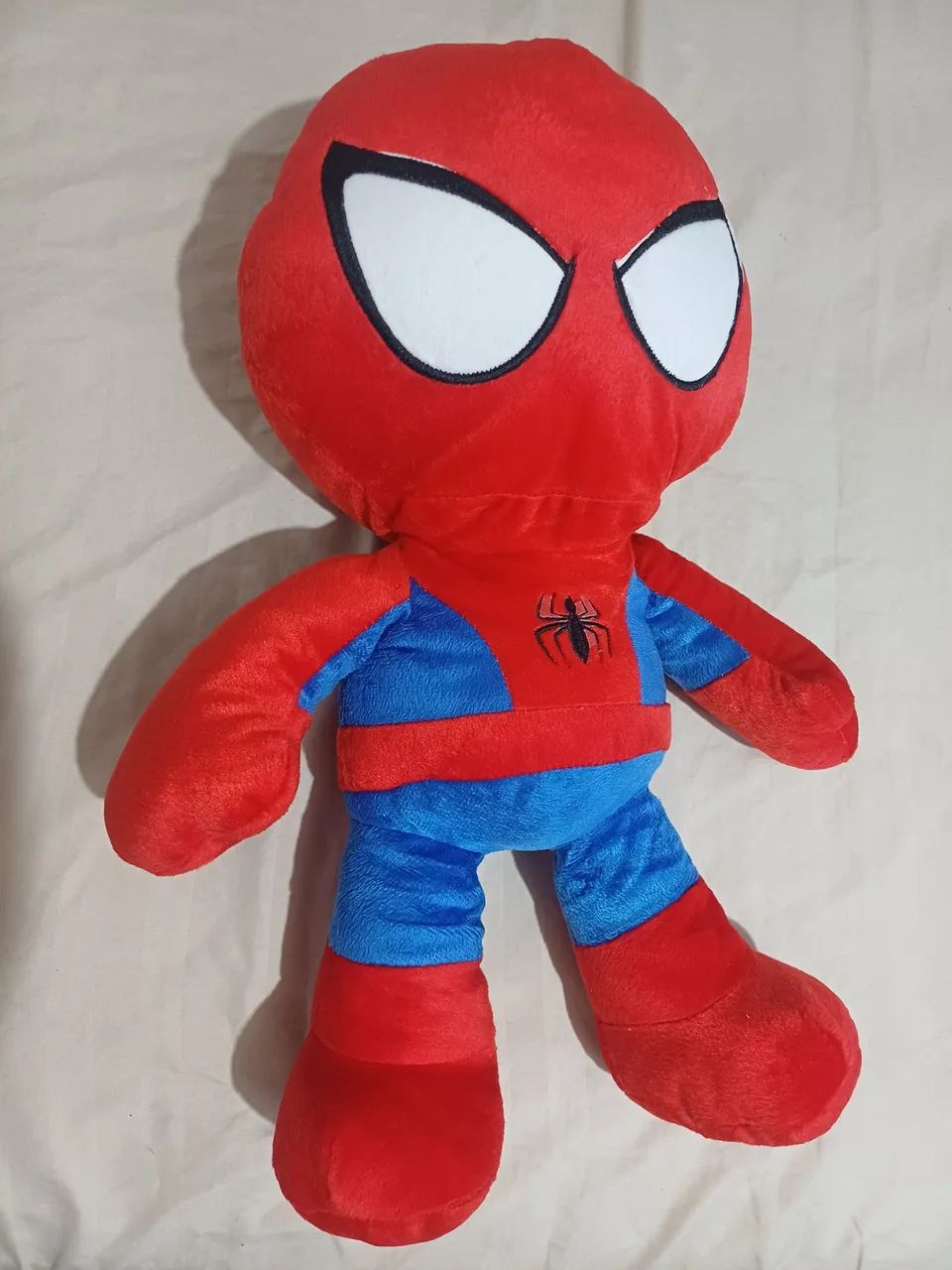 Pelúcia Homem Aranha