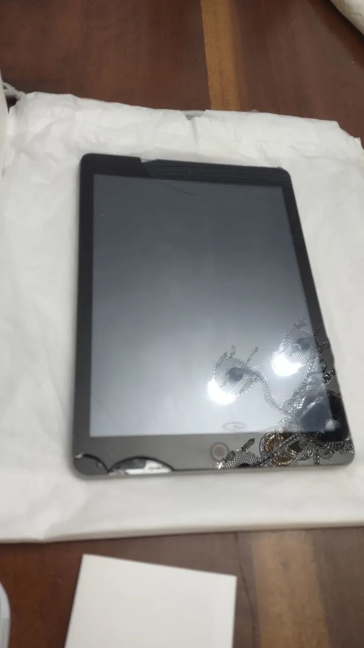 iPad Tablet A1822 Peças ou Reparo Tela - Foto 2