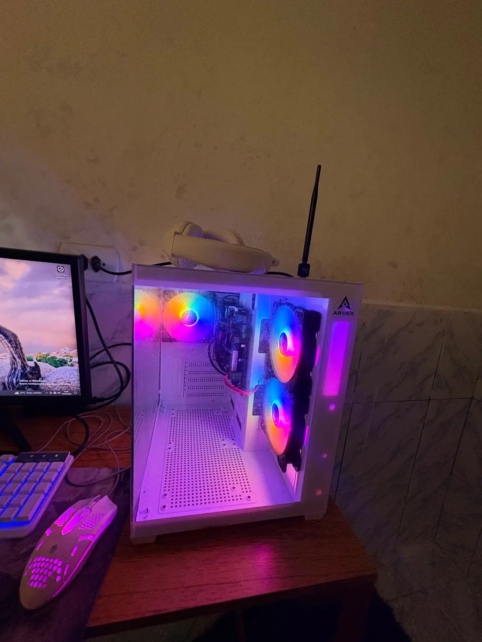 Pc gamer seminovo com mesa inclusa  - Foto 2