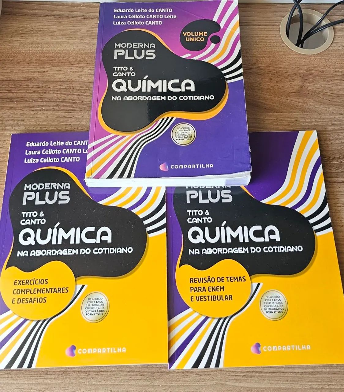 Livro de Química Moderna Plus