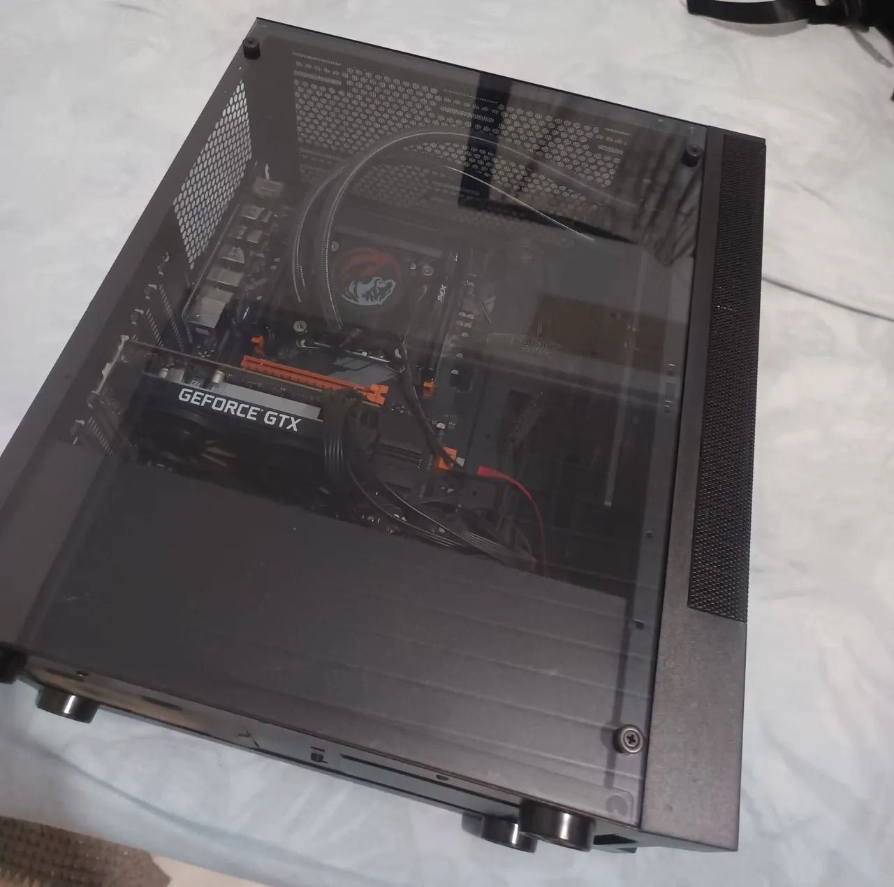 Pc, gtx 1650 4gb vram, 16gb ram, x99, xeon