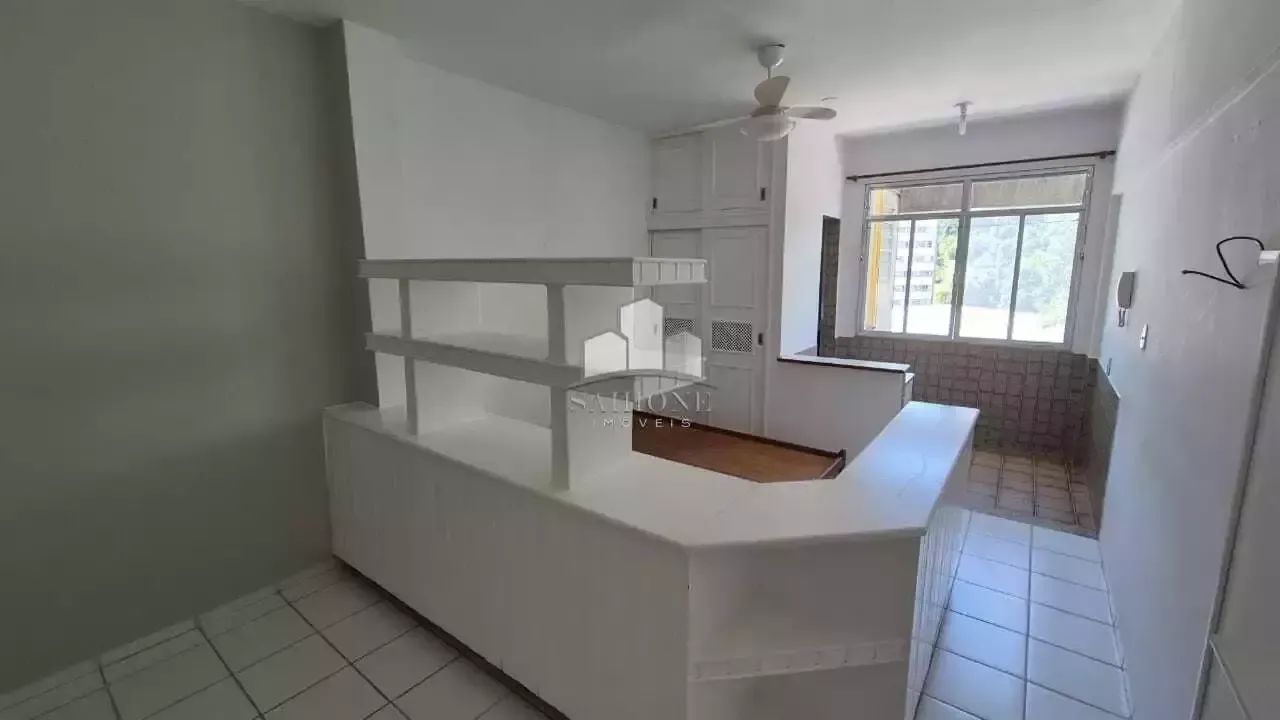 Kitnet para venda com 1 quartos, 25m² - Centro - Petrópolis/RJ