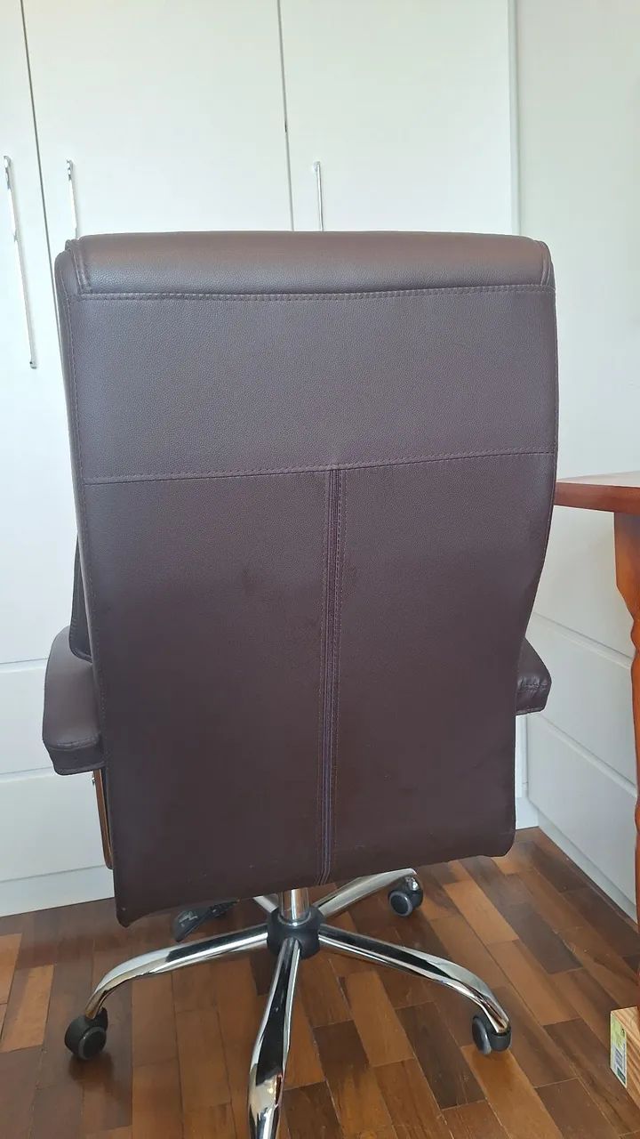 Cadeira Presidente couro 120kg - Foto 2