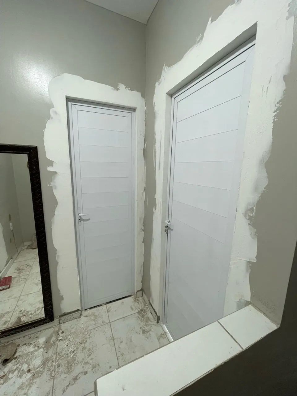 JANELAS E PORTAS DE ALUMÍNIO SOB MEDIDA - ZERO ENTRADA - Foto 5