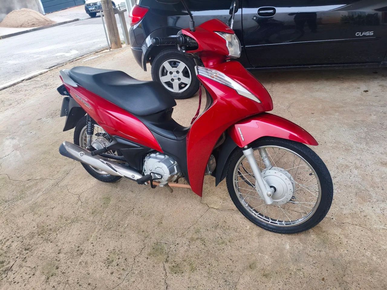 Vende-se honda biz 110i zera 