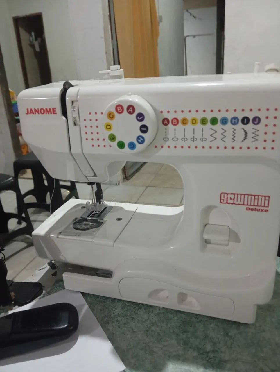Máquina Janome Semi-nova