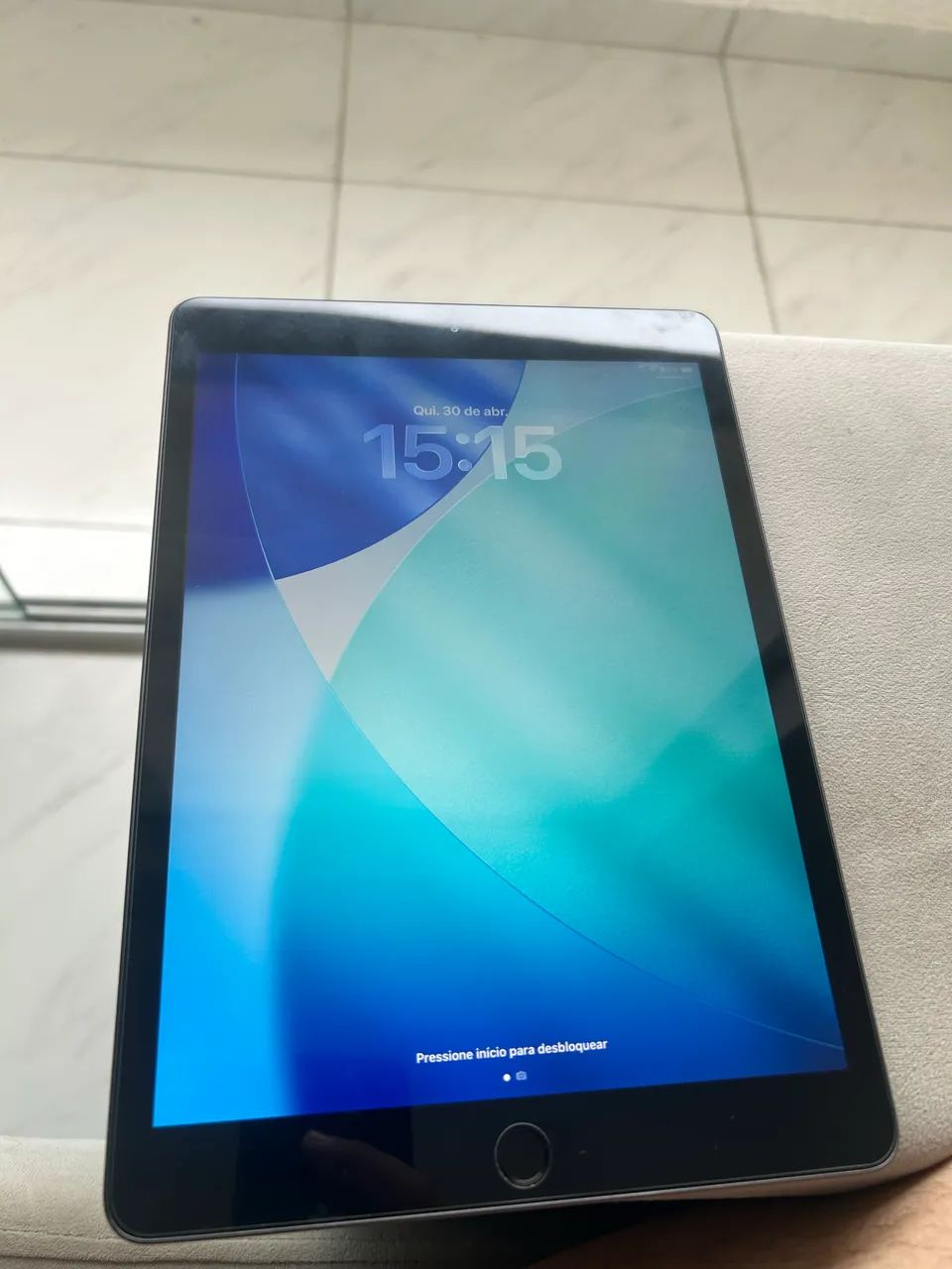 iPad 8470095356882462721
