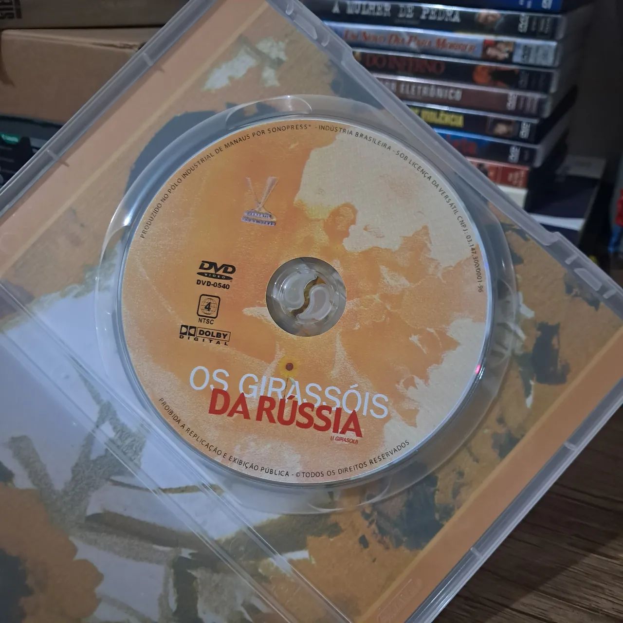 Dvd em ótimo estado os girassóis da Rússia  - Foto 4