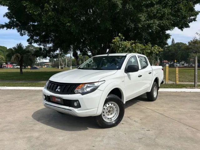 Mitsubishi L200 2023