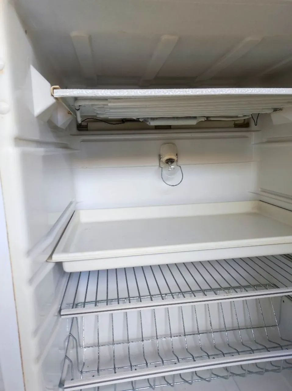 Vendo frigobar em excelente estado. - Foto 4