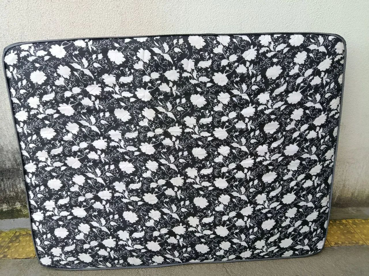 Cama box de casal com  mola ensacada