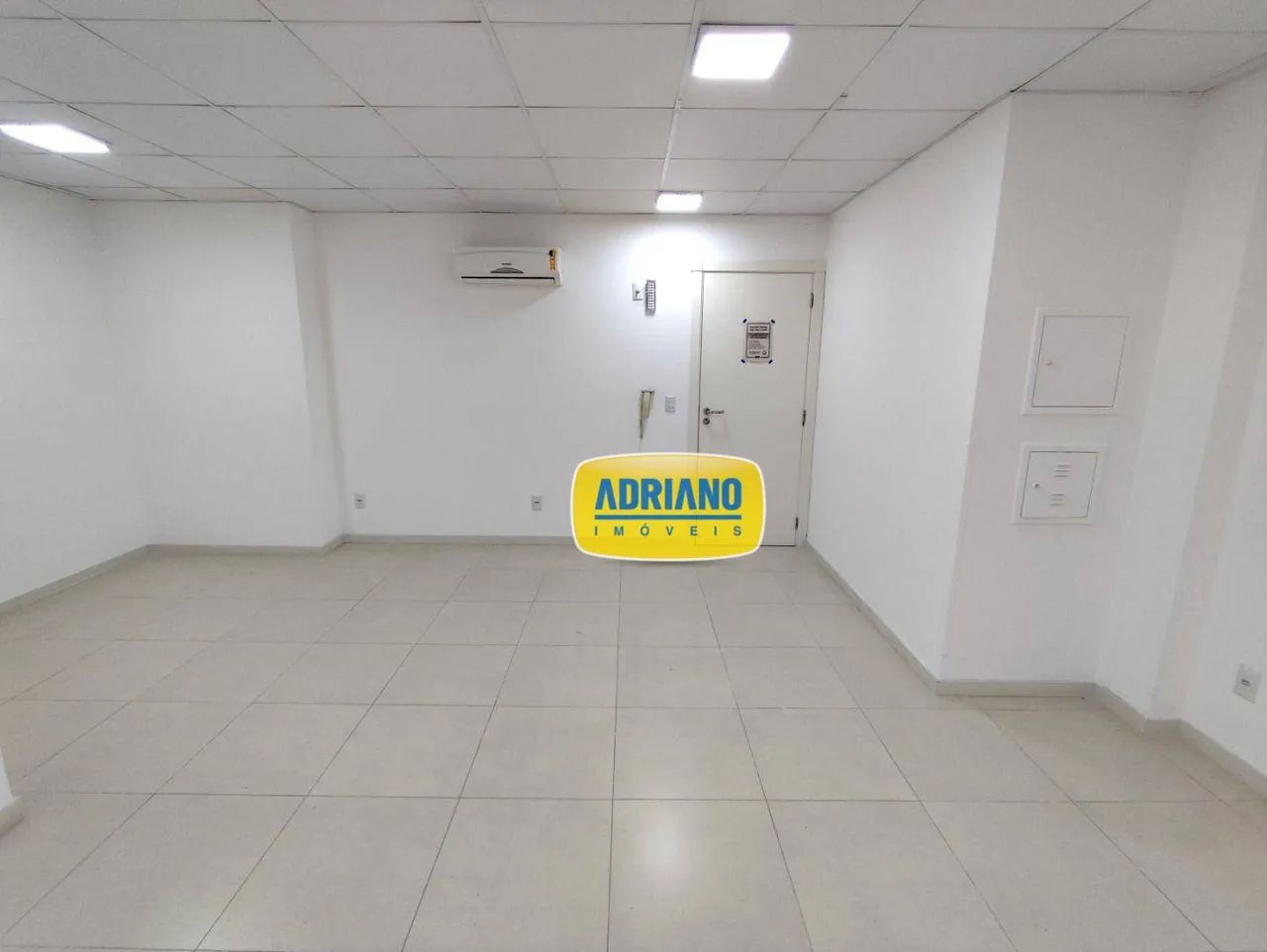 Sala para alugar, 30 m² por R$ 1.993,24/mês - Capoeiras - Florianópolis/SC - Foto 3