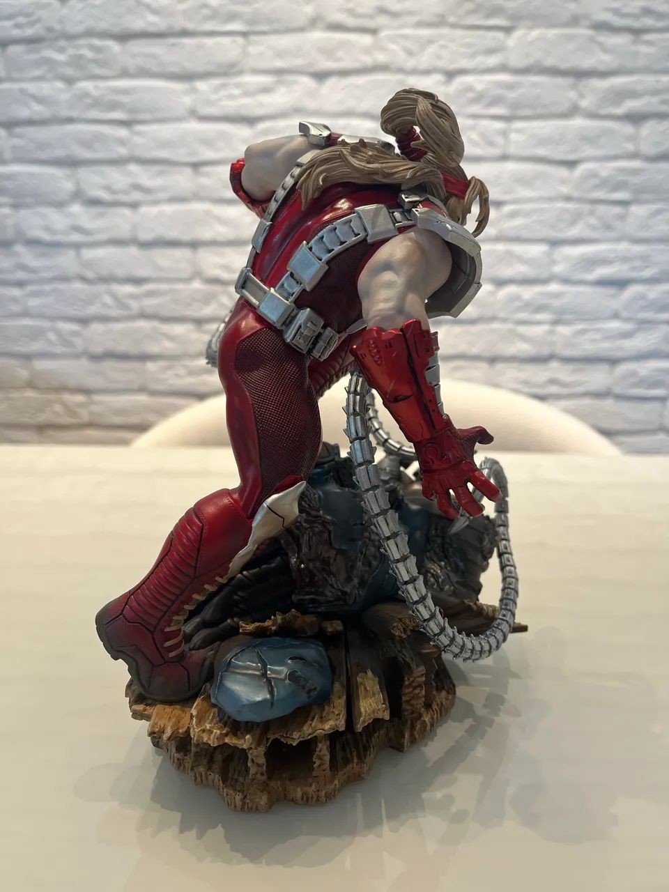 Omega Red X-Men Iron Studios Wolverine - Foto 4