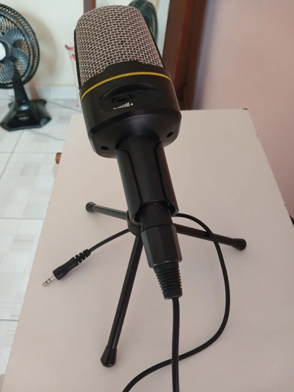 Microfone com suporte  - Foto 2