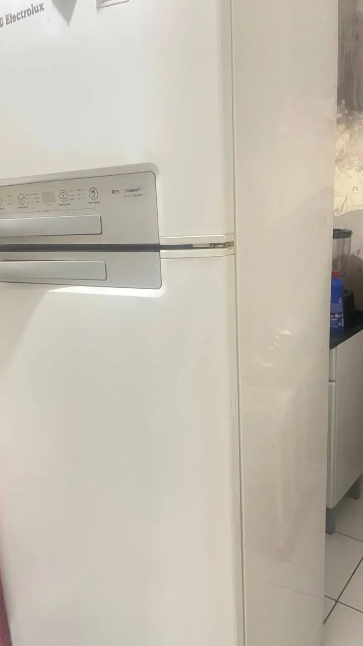 Geladeira com defeito  - Foto 4