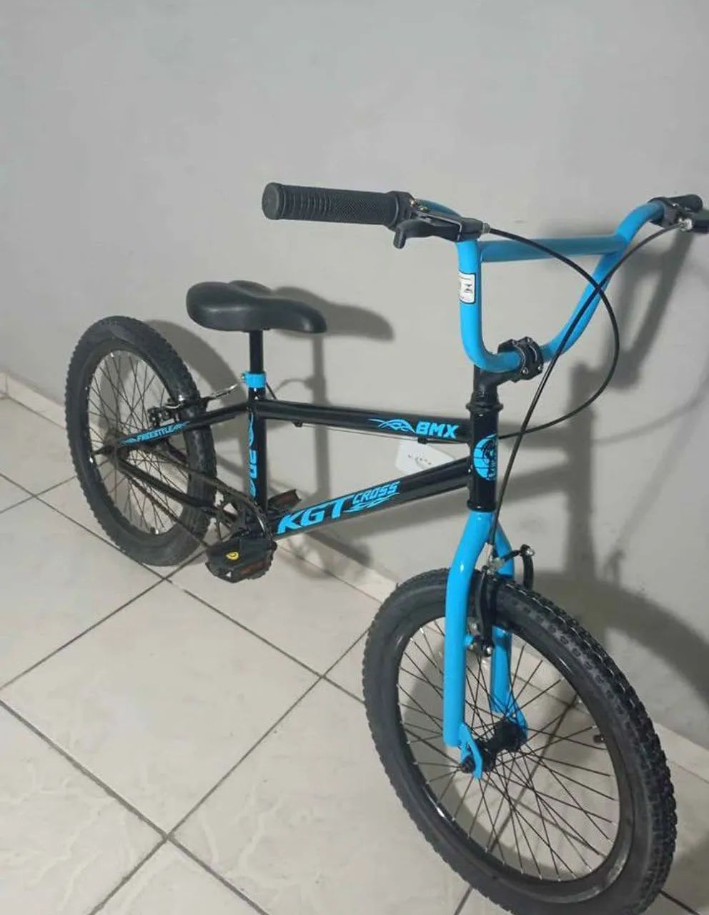 Bicicleta BMX aro 20 nova