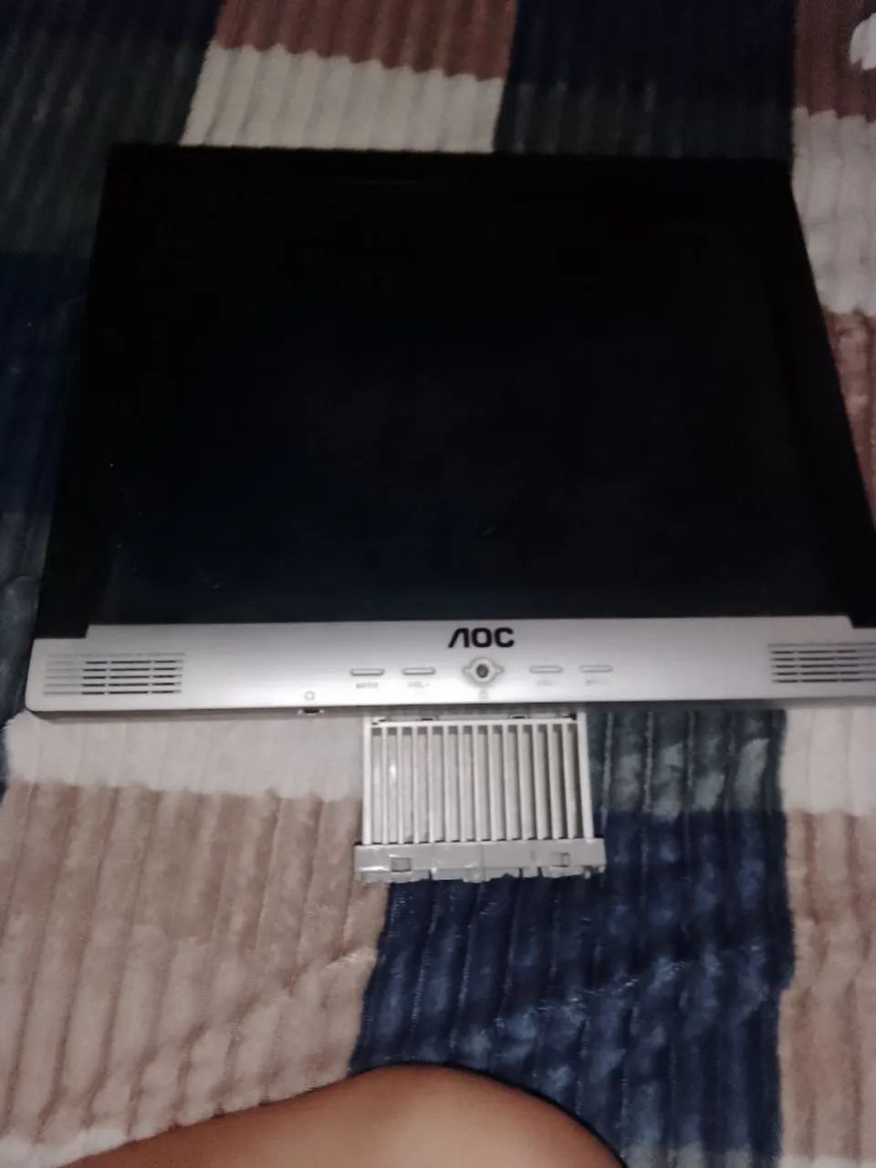 Monitor AOC quebrado ulitilizar peças