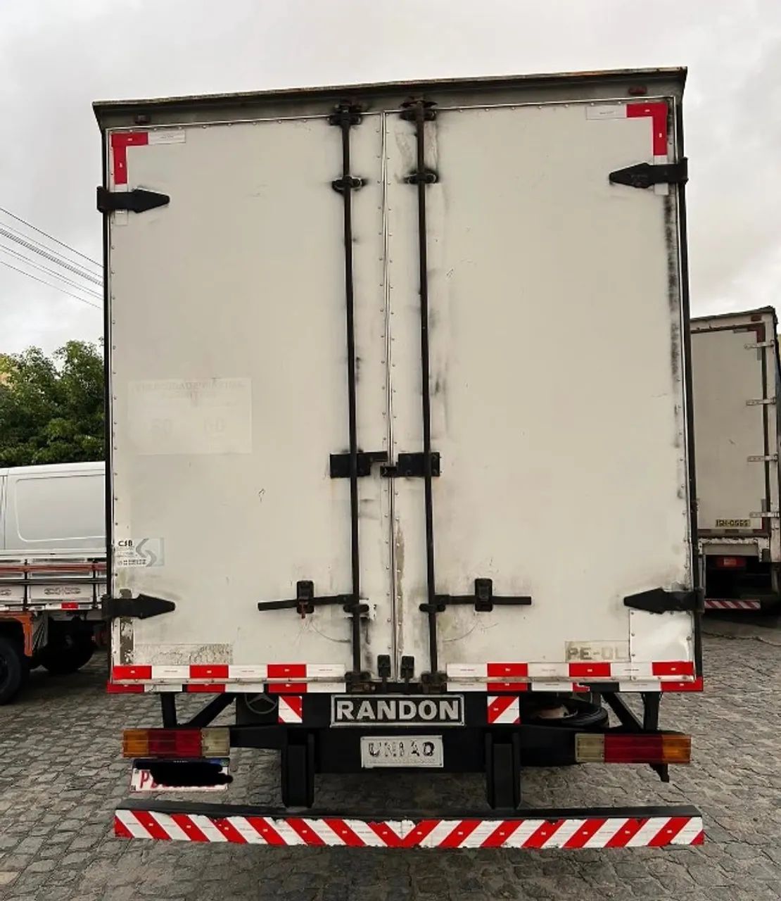 Accelo 1316 2015 6x2 Baú de 7 mts  - Foto 5