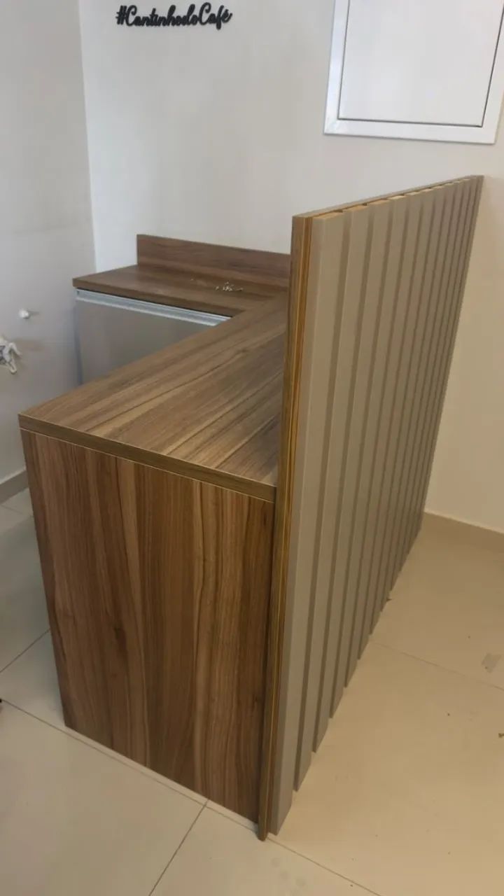 MESA RECEPÇÃO PERFEITO ESTADO - Foto 4